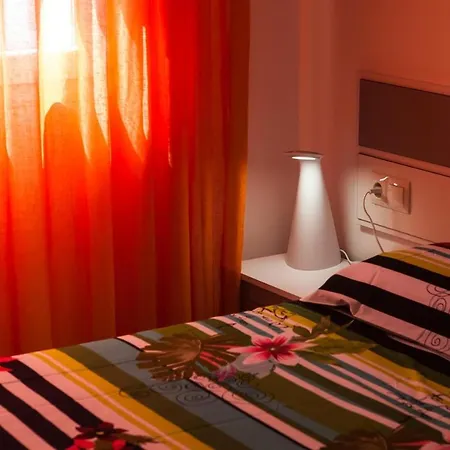 Tuttifruttiaapt Nerja Extérieur photo